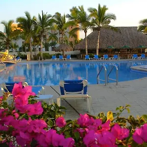 https://taheima-wellness-resort-spa.hotelspuertovallarta.org